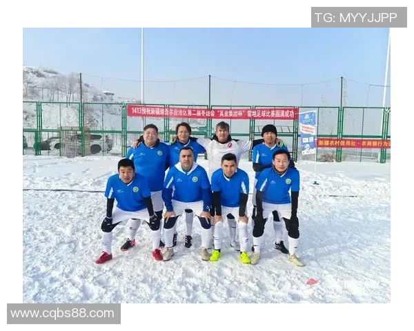 足球明星走进新疆乡村与儿童亲密互动传递足球梦想与希望 足球明星走进新疆乡村与儿童亲密互动传递足球梦想与希望